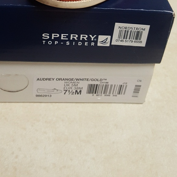 Sperry - Picture 2 of 3